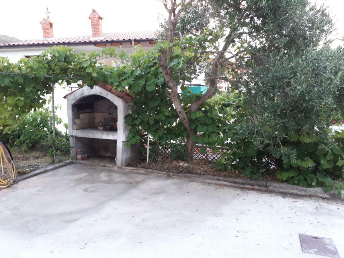 Apartament Ivaana Banjol Zewnętrze zdjęcie